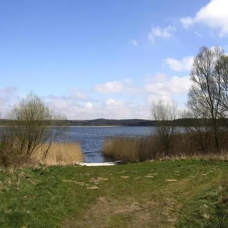 Gemuetlicher Mit Garten Und Whirlpool In